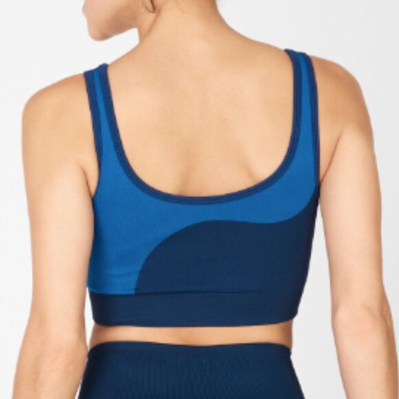 Fabletics Sunny Reversible Top & Seamless High-Waisted Block Short in Blue sz S - Picture 3 of 7